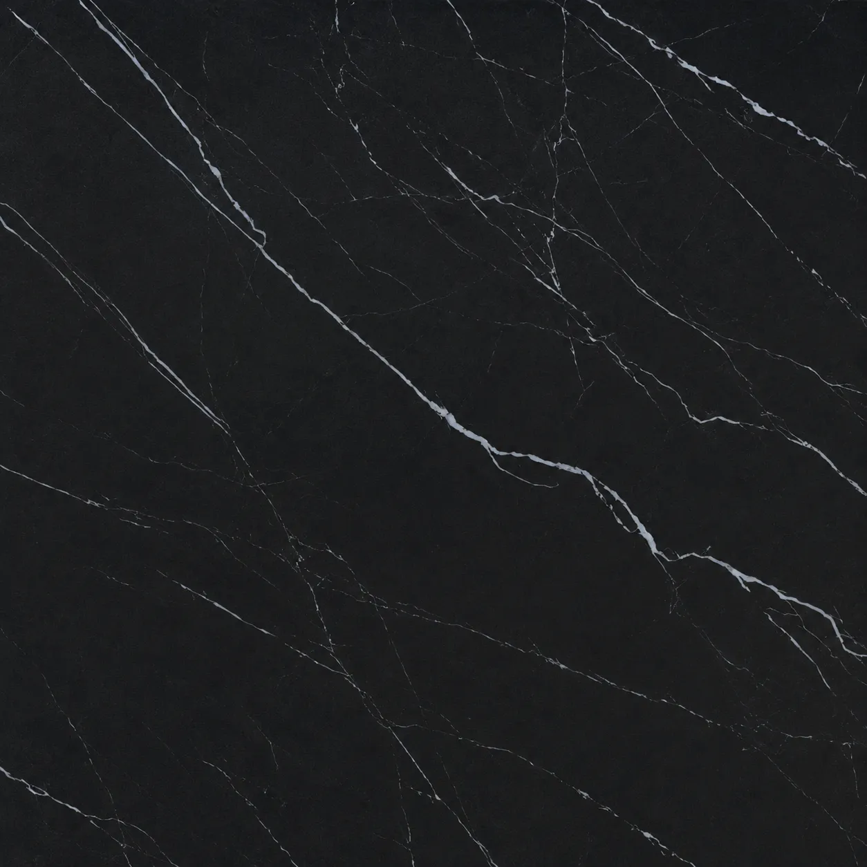 Sinterium Negro Marquina Mate — muestra de superficie sinterizada